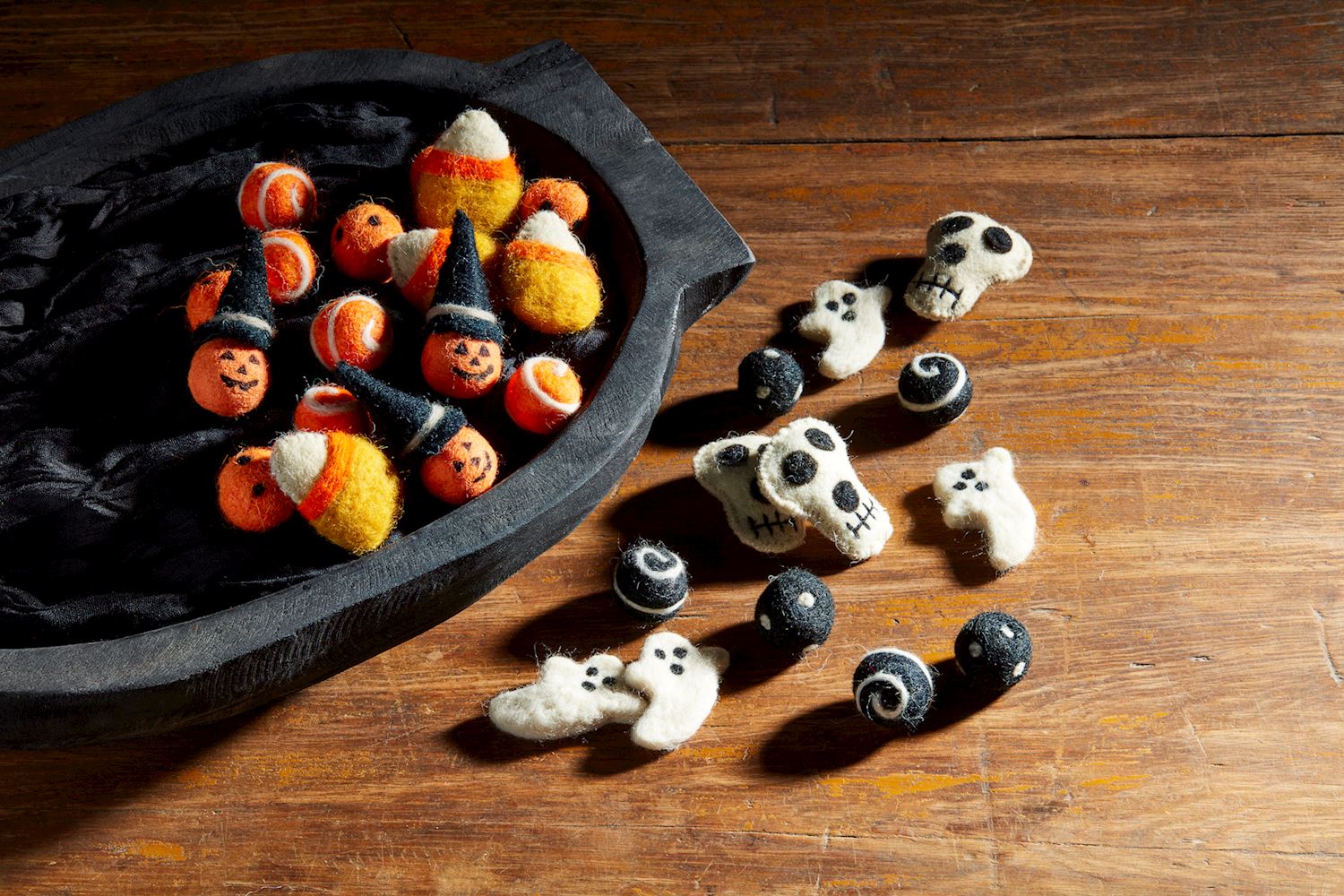 Felt Halloween bowl fillers